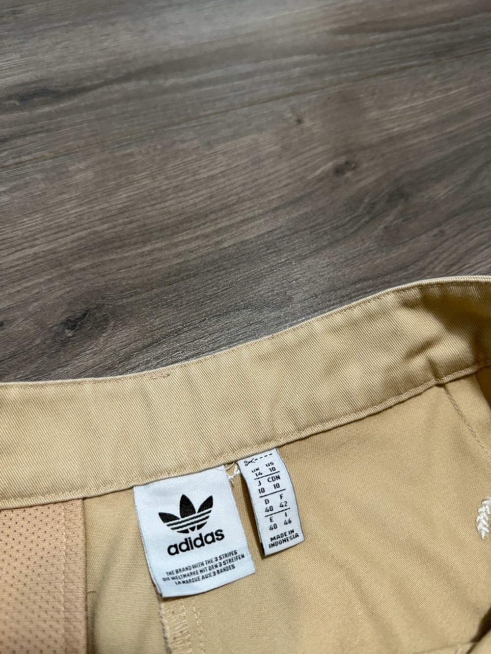 ADIDAS chino pants- Beige Wide-Leg Embroidered Pants - Picture 5 of 6